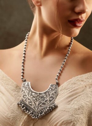 Long Classic Necklace